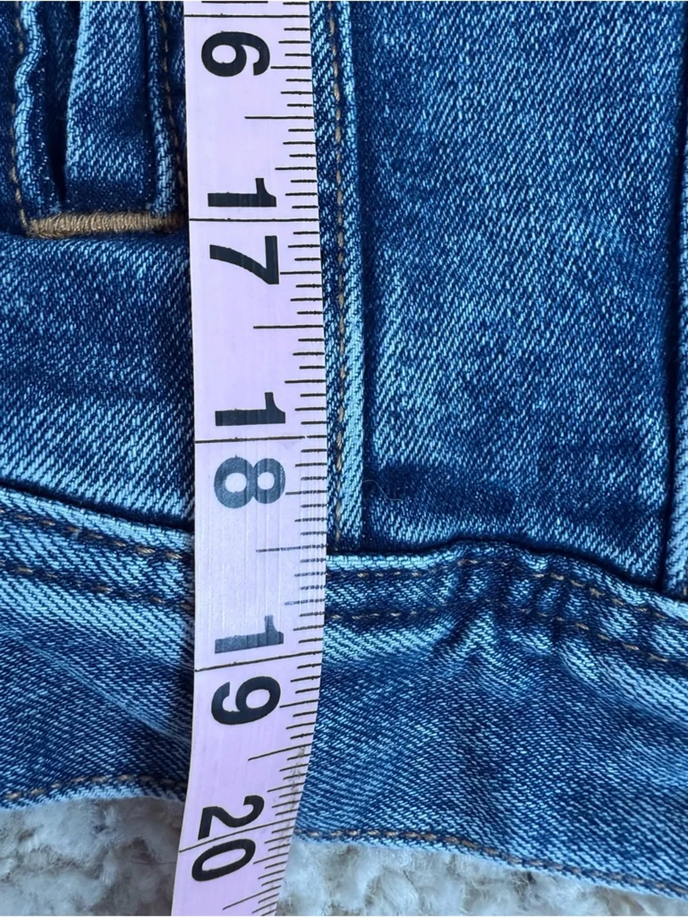 J CREW Womens Denim Classic Jean Jacket Blue Size Medium Timeless Trucker Jacket - Picture 10 of 15